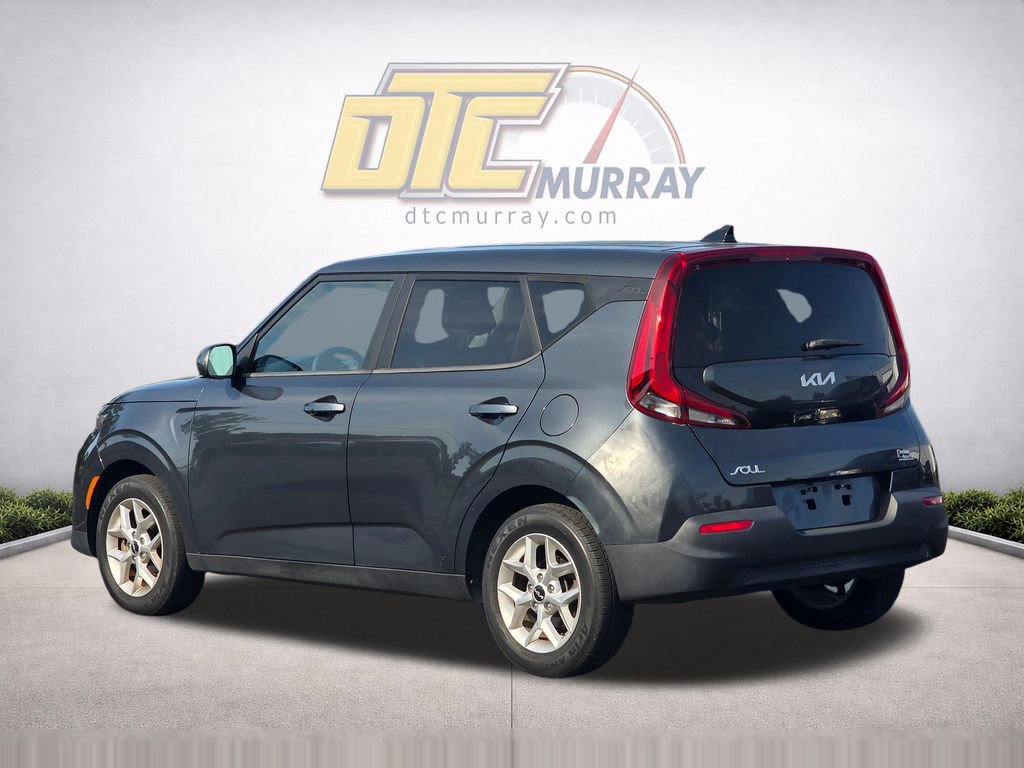 Used 2022 Kia Soul LX w/ Technology Package FWD image 4