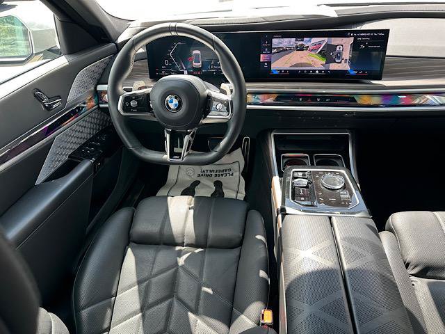 Used 2023 BMW 760i xDrive AWD/4WD image 22