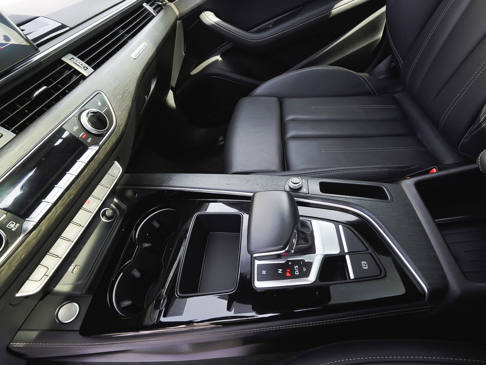 Used 2024 Audi A4 2.0T Premium Plus image 23
