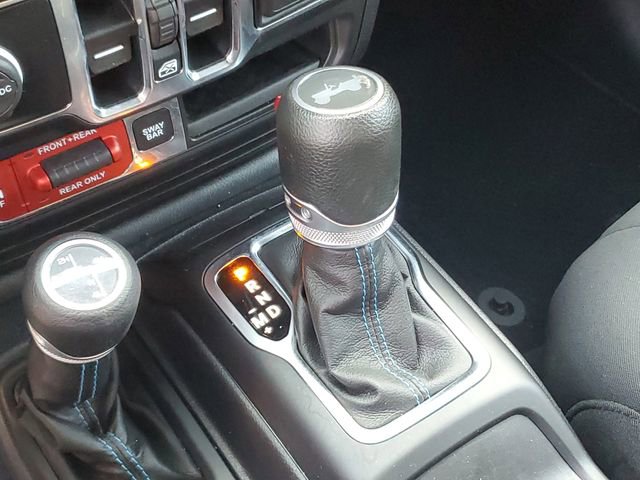 Used 2022 Jeep Wrangler Unlimited Rubicon 4xe AWD/4WD image 21