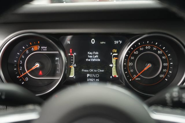 Used 2022 Jeep Wrangler Unlimited Sahara w/ Cold Weather Group image 24