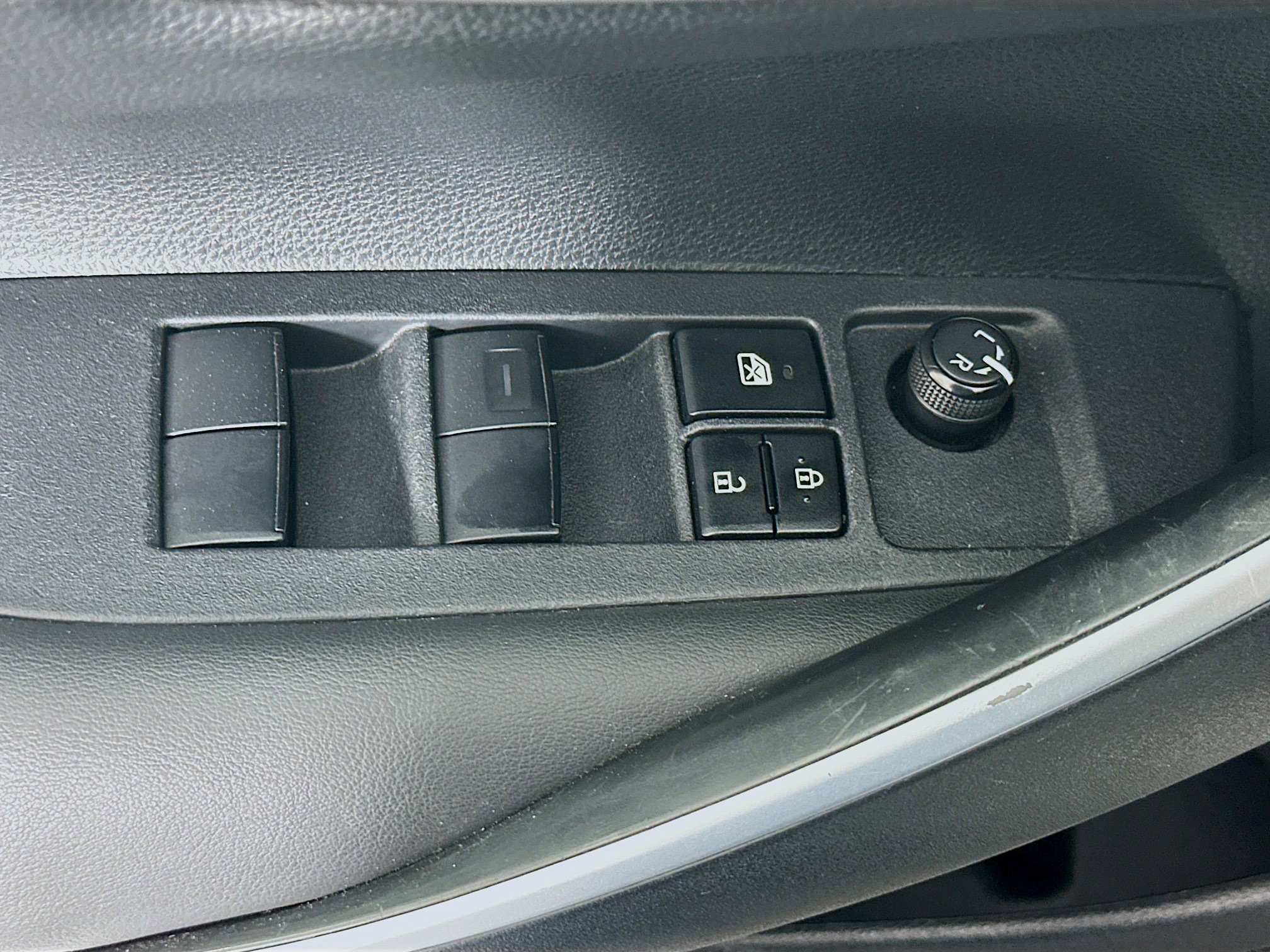 Used 2023 Toyota Corolla SE image 15