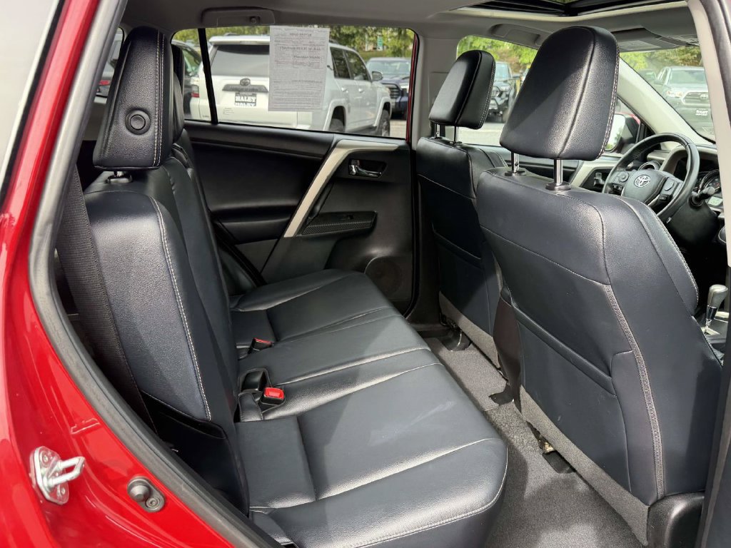 Used 2014 Toyota RAV4 Limited AWD/4WD image 13