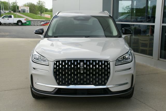Used 2024 Lincoln Corsair Reserve w/ Equipment Group 201A FWD image 6