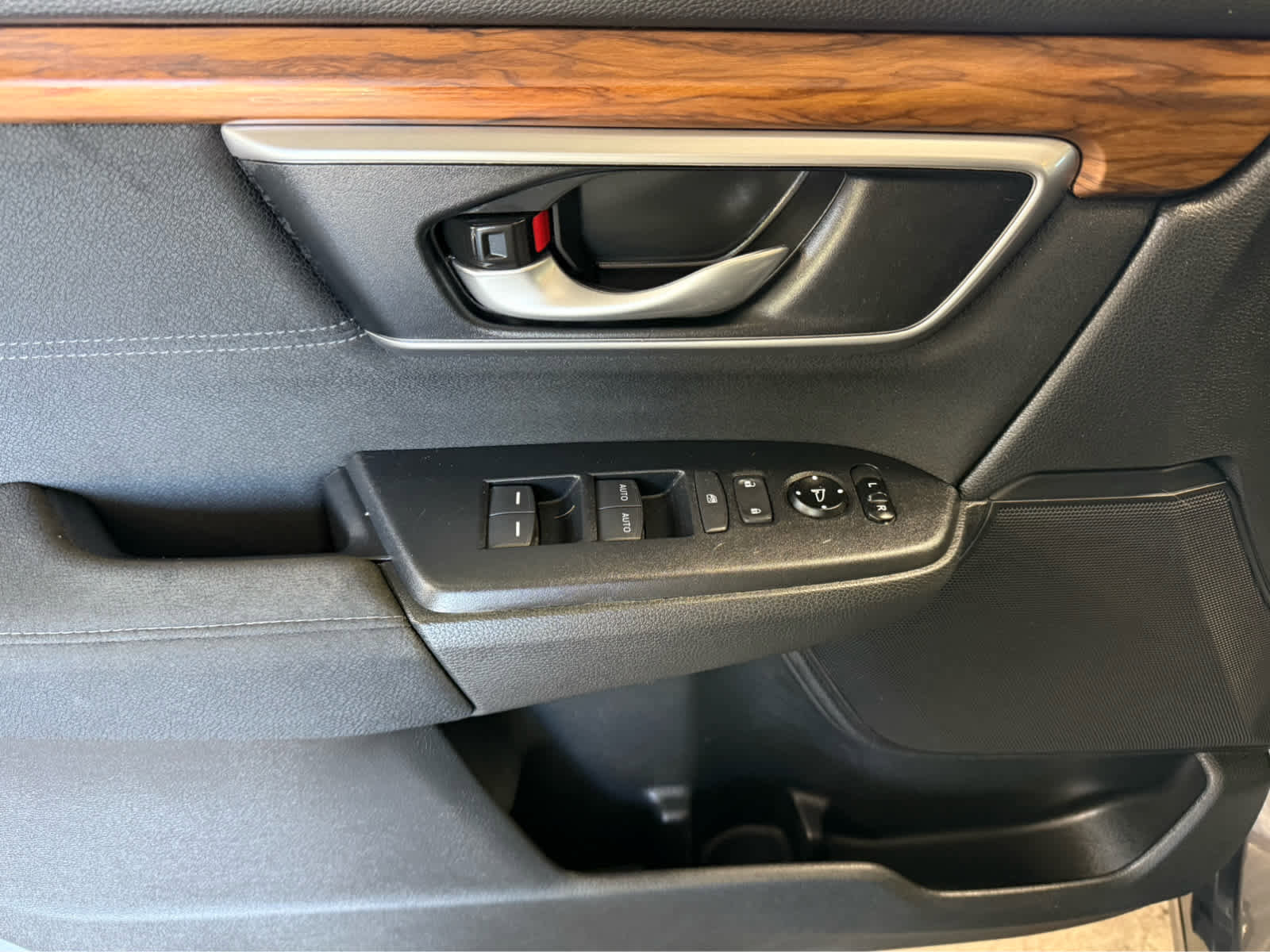 Used 2021 Honda CR-V EX image 10