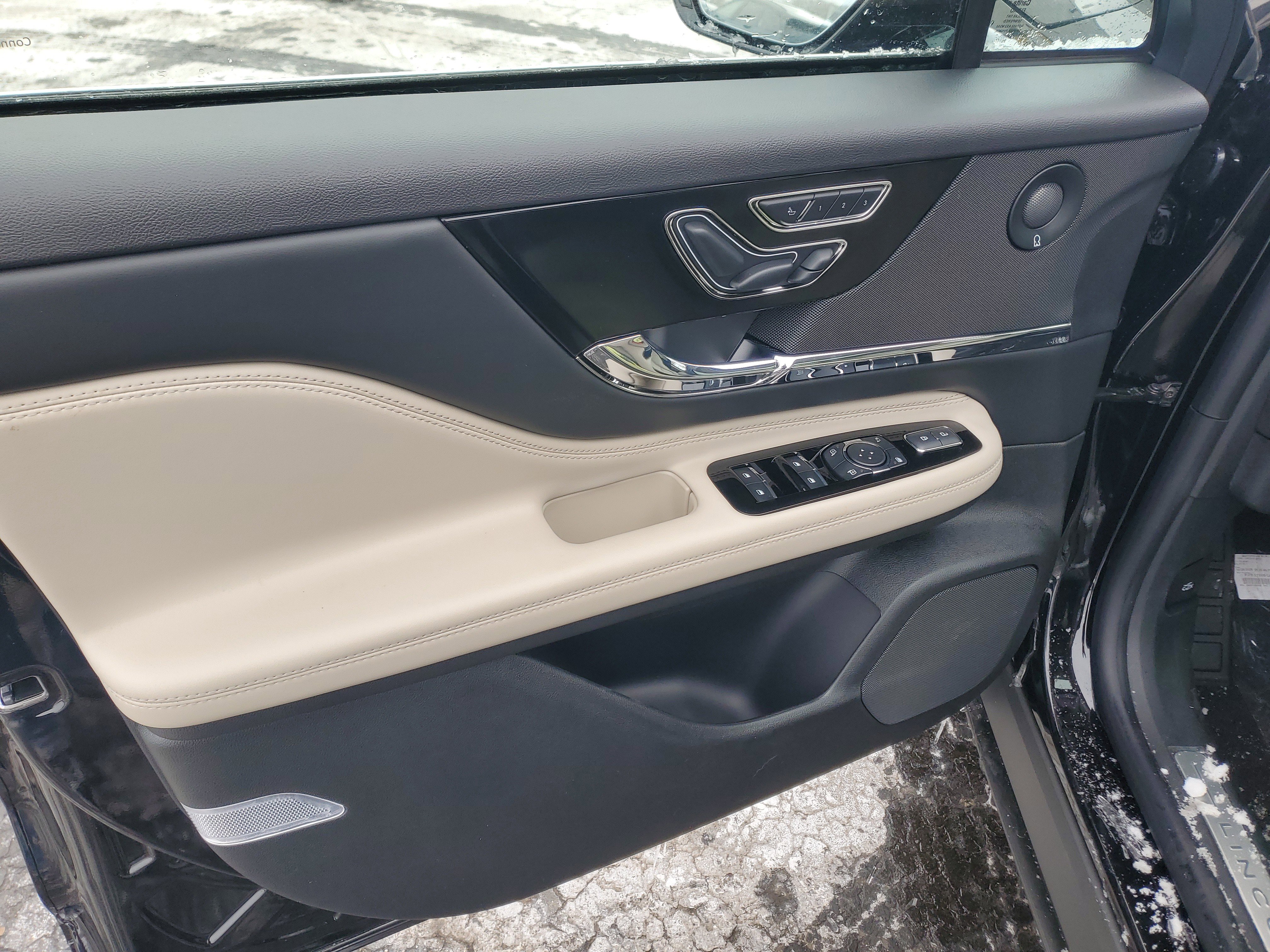 New 2026 Lincoln Corsair Grand Touring image 8