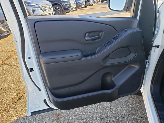 New 2026 Nissan Frontier SV w/ Tow Package image 12