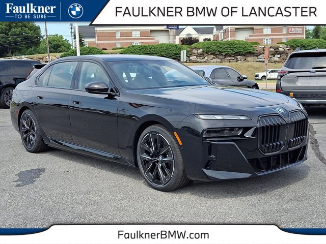 New 2026 BMW i7 xDrive60 w/ Executive Package