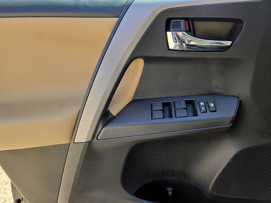 Used 2017 Toyota RAV4 XLE image 20