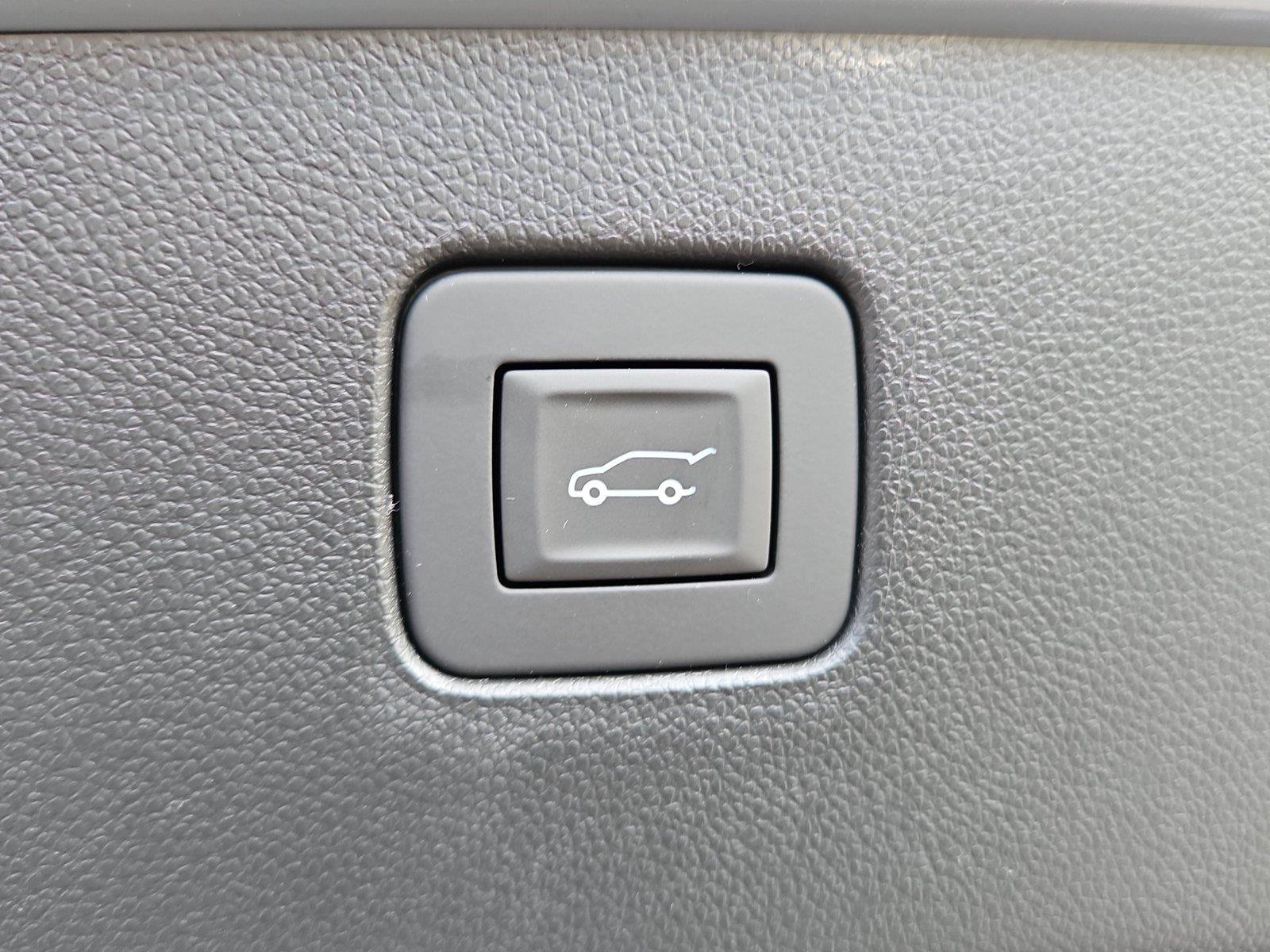 New 2026 Buick Envista Sport Touring w/ Convenience I Package FWD image 8