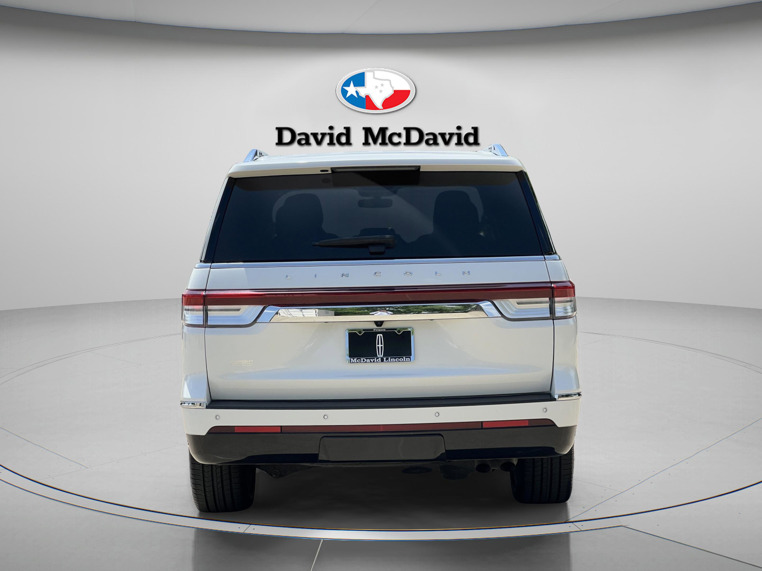 Used 2023 Lincoln Navigator L Reserve AWD/4WD image 6