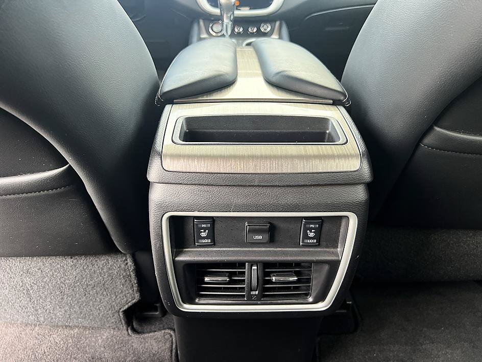 Used 2017 Nissan Murano Platinum w/ Platinum Technology Package FWD image 30