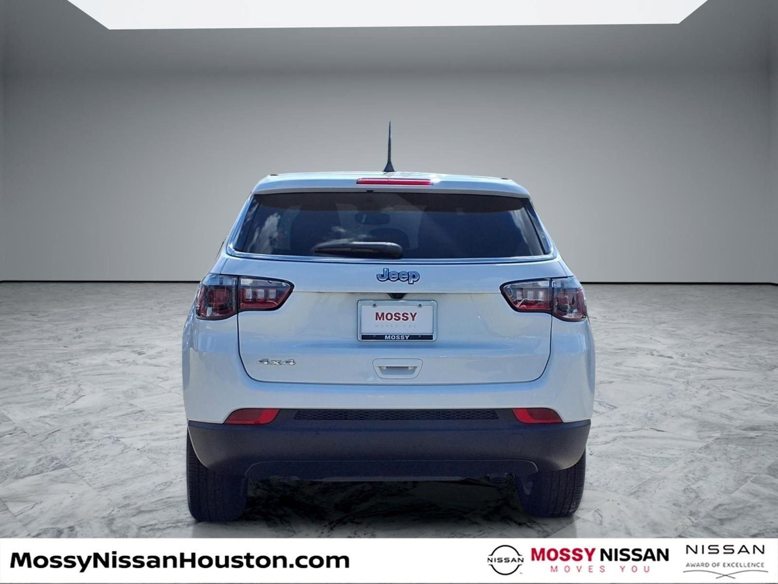 Used 2024 Jeep Compass Sport AWD/4WD image 6