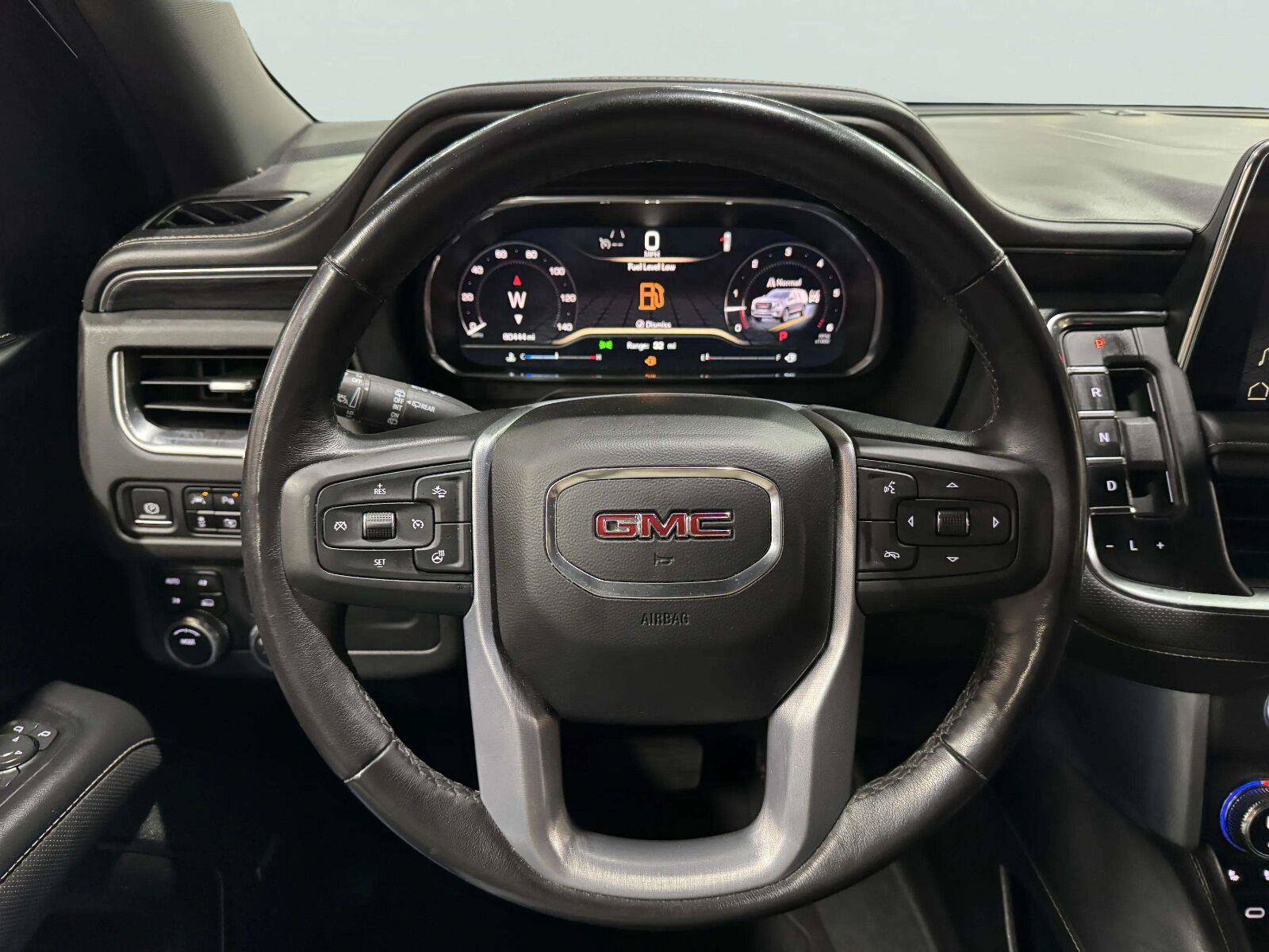 Used 2022 GMC Yukon SLT w/ SLT Luxury Package AWD/4WD image 51