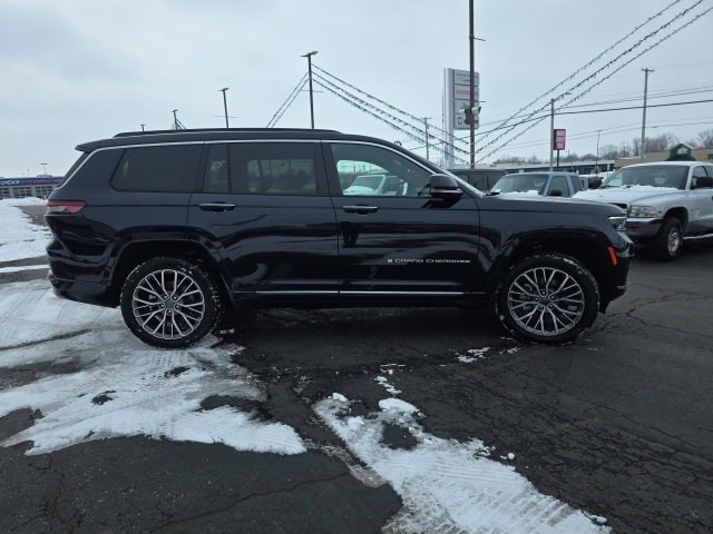 Used 2024 Jeep Grand Cherokee L Summit image 7
