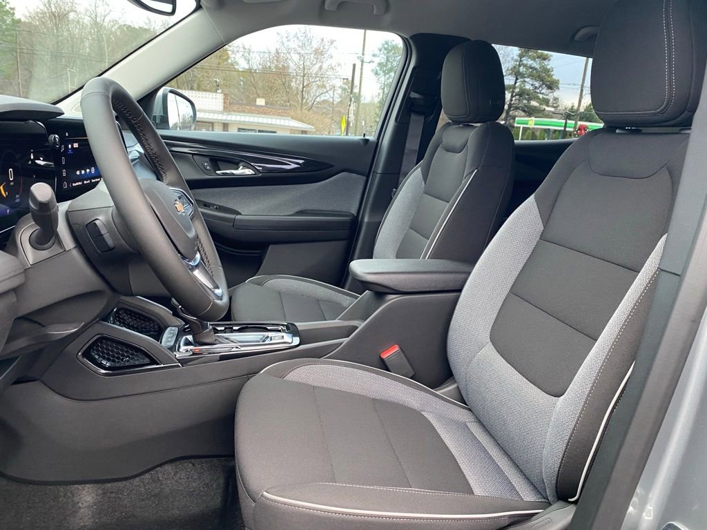 New 2026 Chevrolet TrailBlazer LT w/ Convenience Package FWD image 10