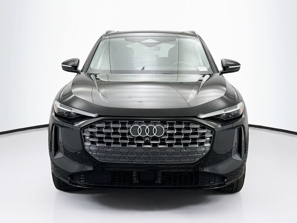 Used 2025 Audi Q5 Premium Plus w/ Premium Plus AWD/4WD image 3