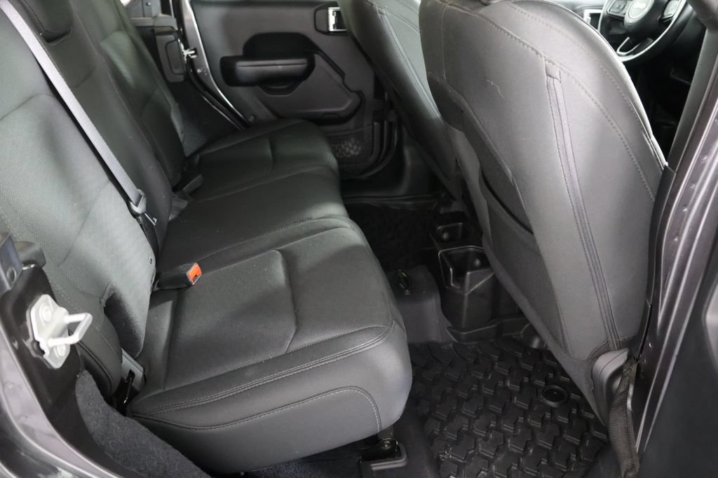 Used 2018 Jeep Wrangler Unlimited Sport S AWD/4WD image 21