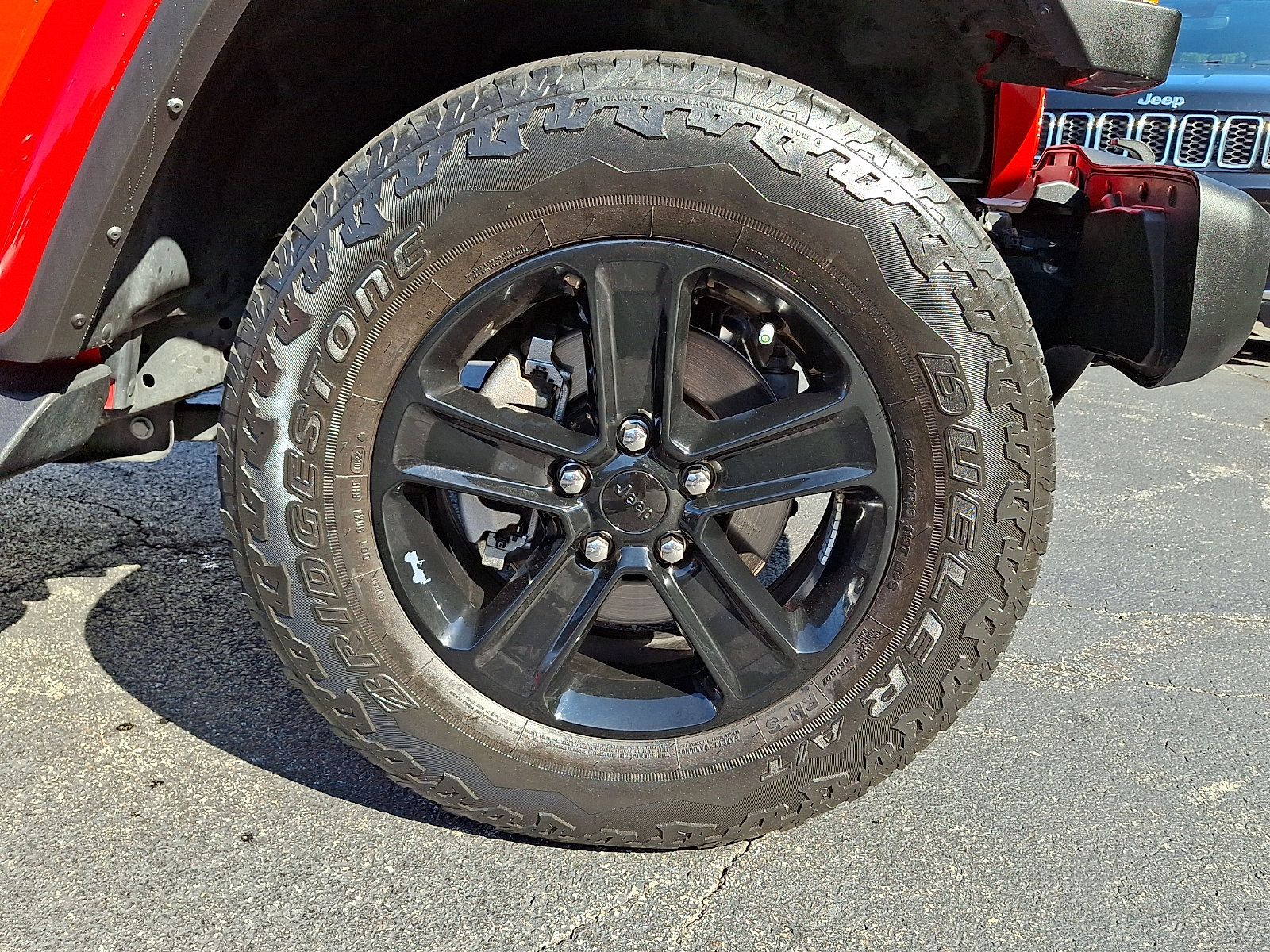Certified 2022 Jeep Wrangler Unlimited Sahara AWD/4WD image 8