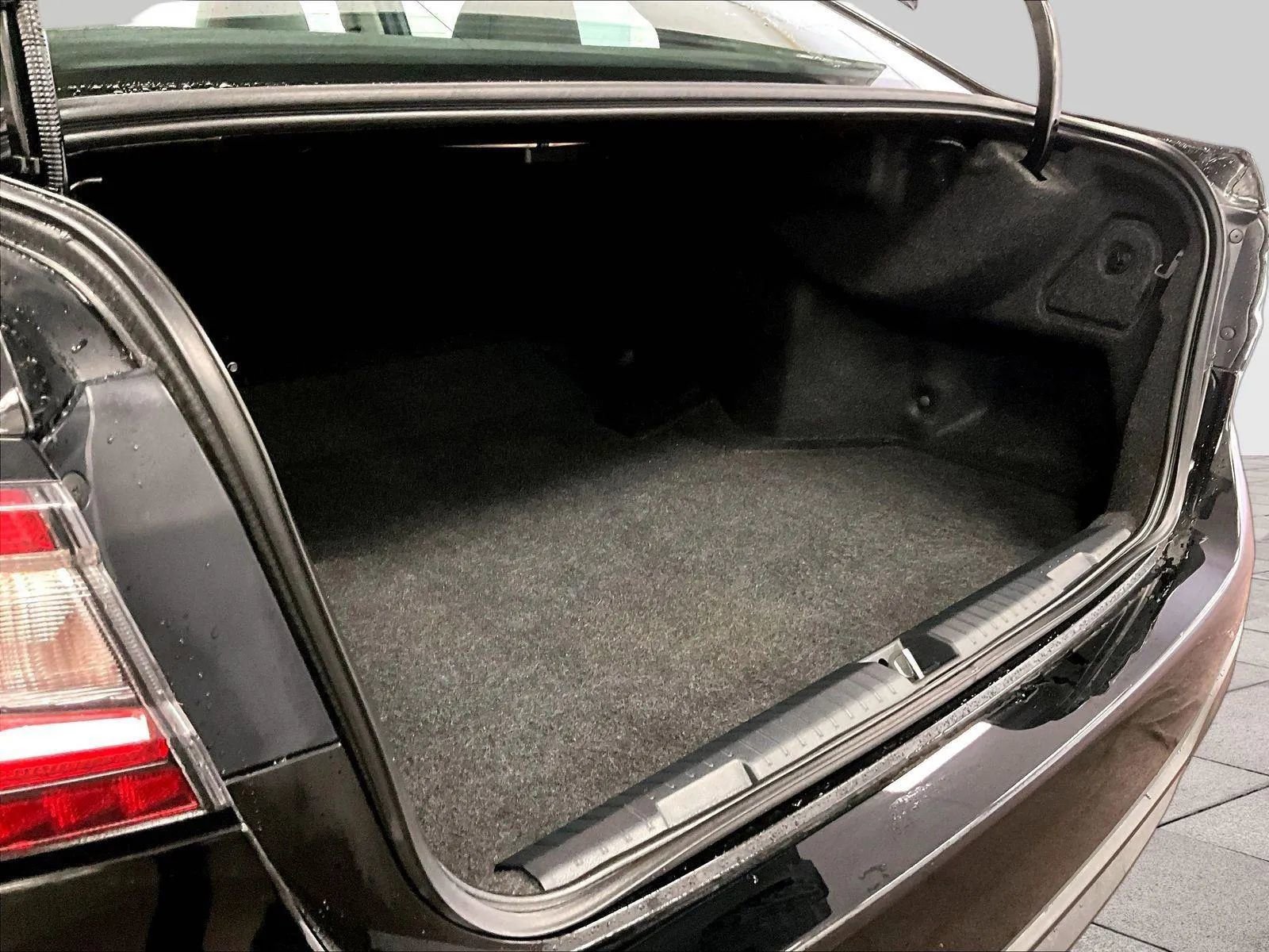 Used 2020 Subaru Legacy w/ Alloy Wheel Package image 33