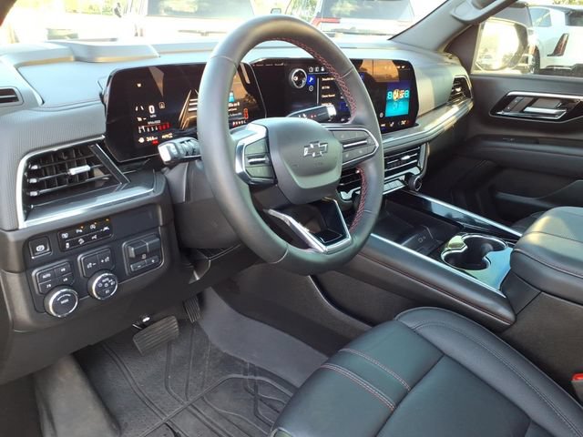 Used 2025 Chevrolet Suburban RST w/ Comfort Package AWD/4WD image 3