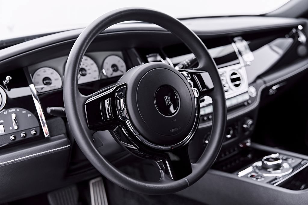 Used 2018 Rolls-Royce Ghost RWD image 49