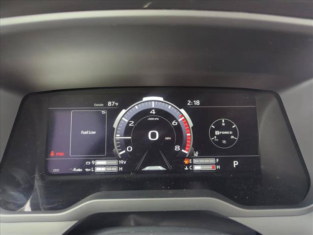 Used 2026 Toyota Tundra Limited AWD/4WD image 15