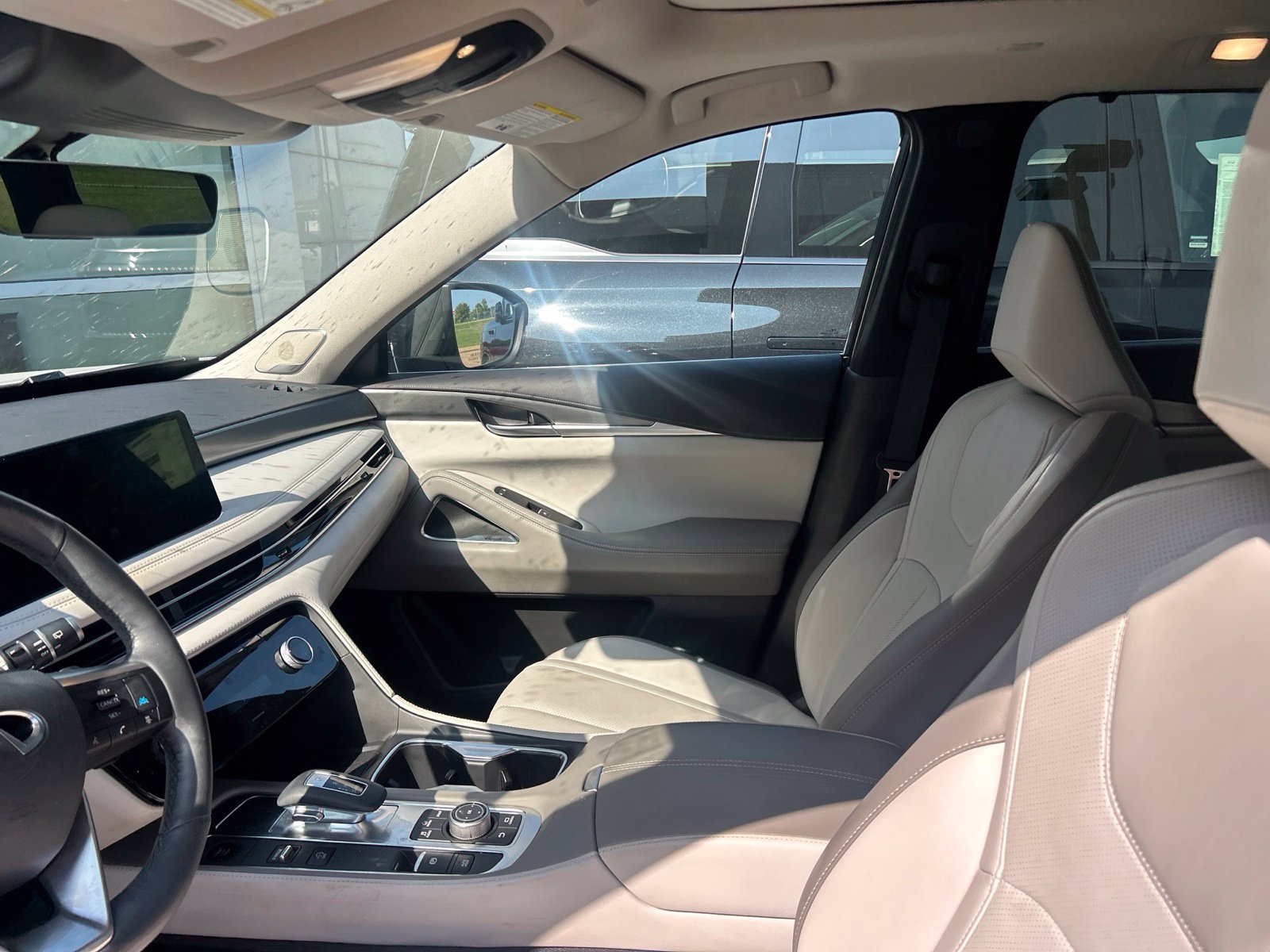 Certified 2026 INFINITI QX60 Luxe w/ Cargo Package AWD/4WD image 7