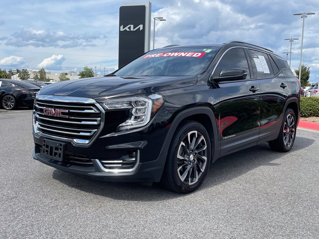 Used 2022 GMC Terrain SLT FWD image 3