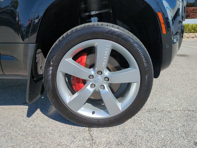 Used 2025 Land Rover Defender 110 X image 10