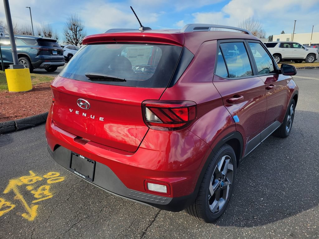 New 2026 Hyundai Venue SEL FWD image 3