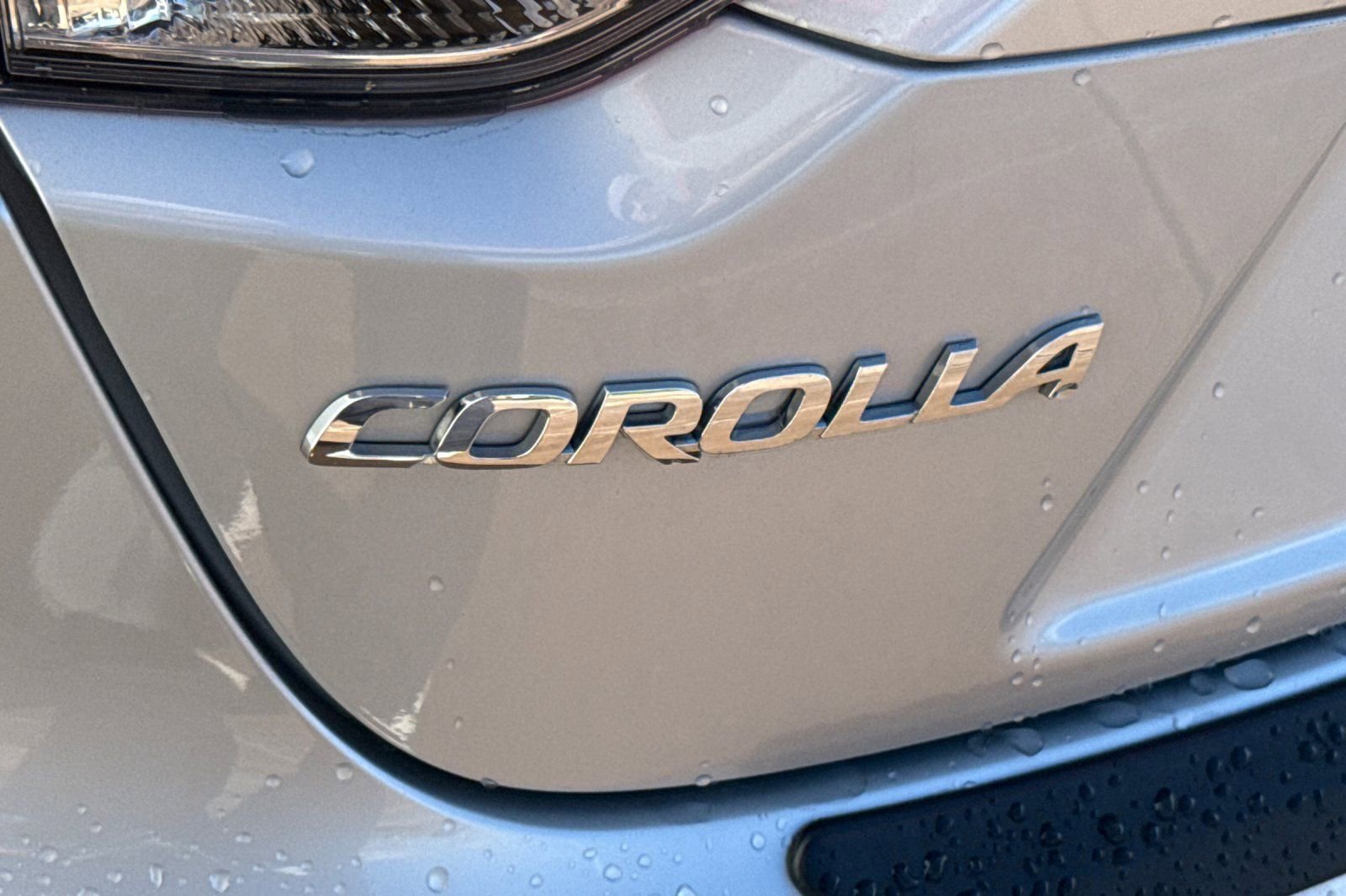 Used 2021 Toyota Corolla LE w/ Carpet Mat Package (TMS) image 31