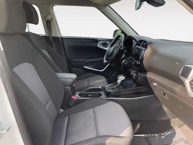 Used 2024 Kia Soul LX w/ Option Group 015 image 15