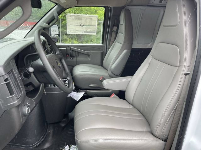 New 2025 Chevrolet Express 2500 w/ Driver Convenience Package RWD image 7