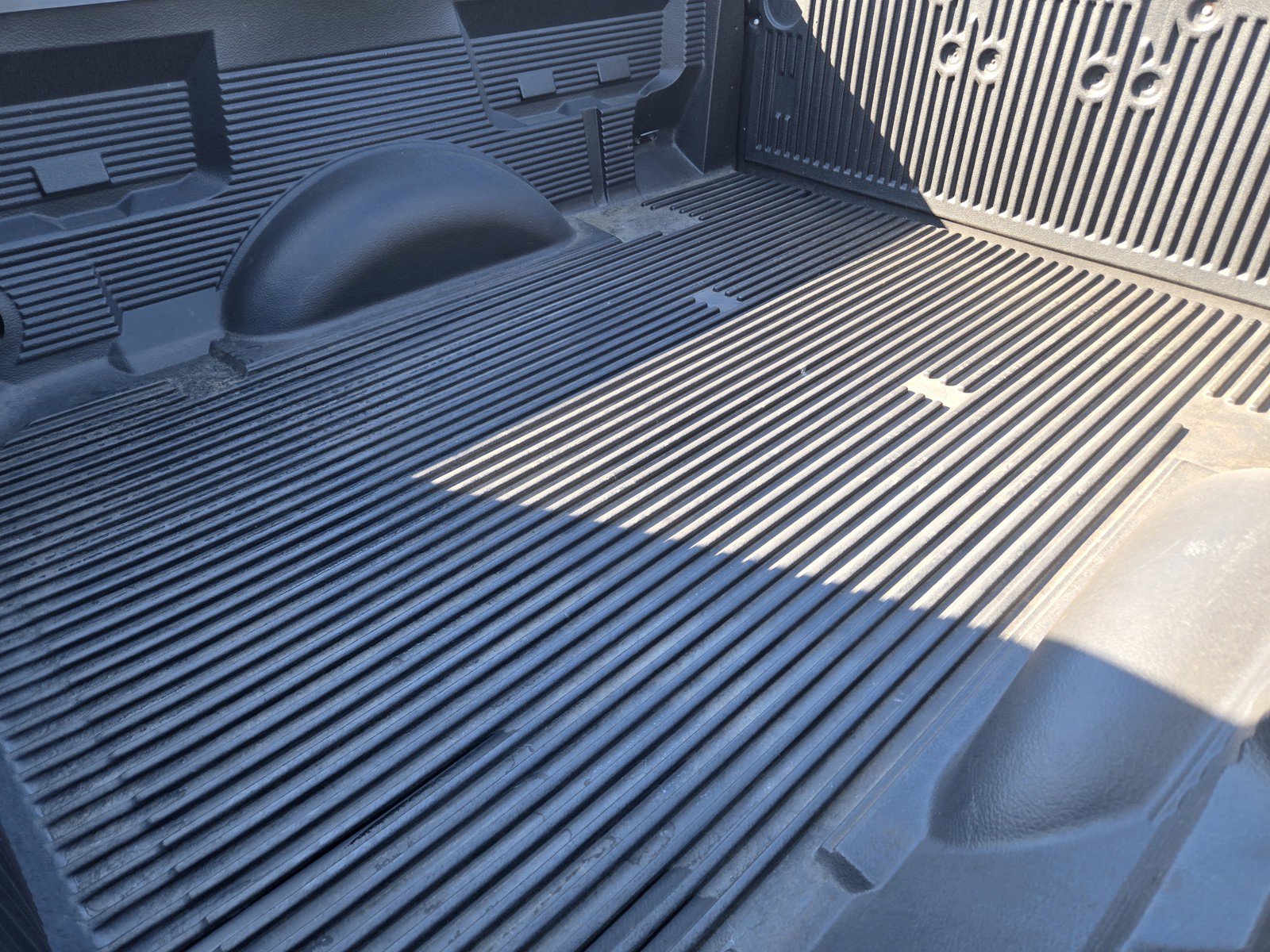 Used 2013 Ford F150 XLT w/ Luxury Equipment Group image 9