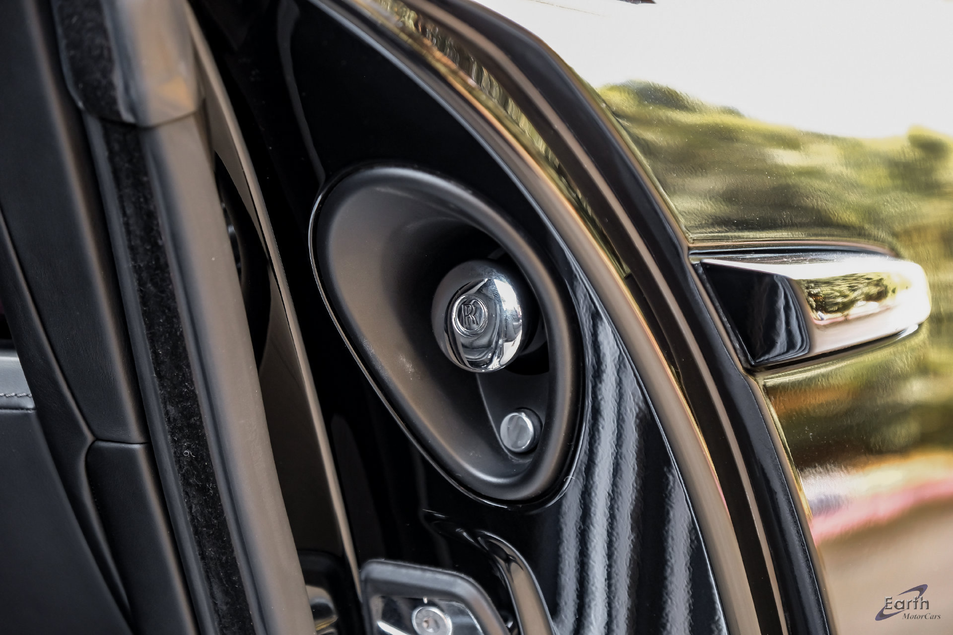 Used 2016 Rolls-Royce Wraith RWD image 82