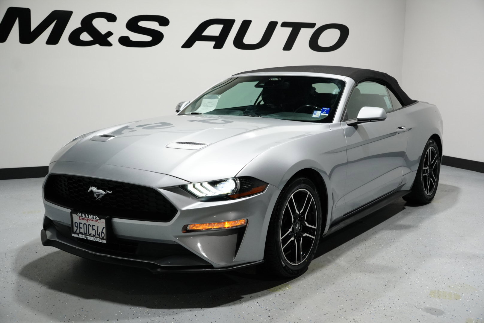 Used 2023 Ford Mustang Premium image 3