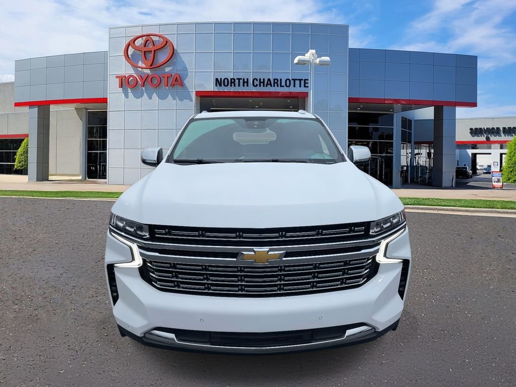 Used 2023 Chevrolet Suburban Premier image 3