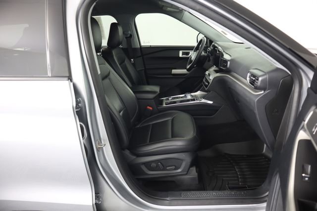 Used 2020 Ford Explorer XLT w/ Equipment Group 202A image 61