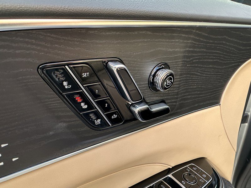 New 2026 Cadillac Lyriq V image 17