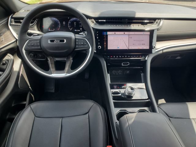 New 2026 Jeep Grand Cherokee Limited AWD/4WD image 16