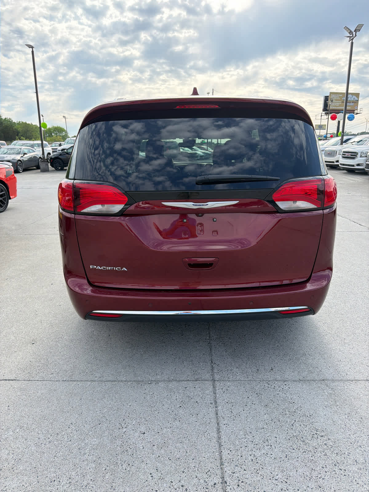 Used 2020 Chrysler Pacifica Touring-L Plus image 8