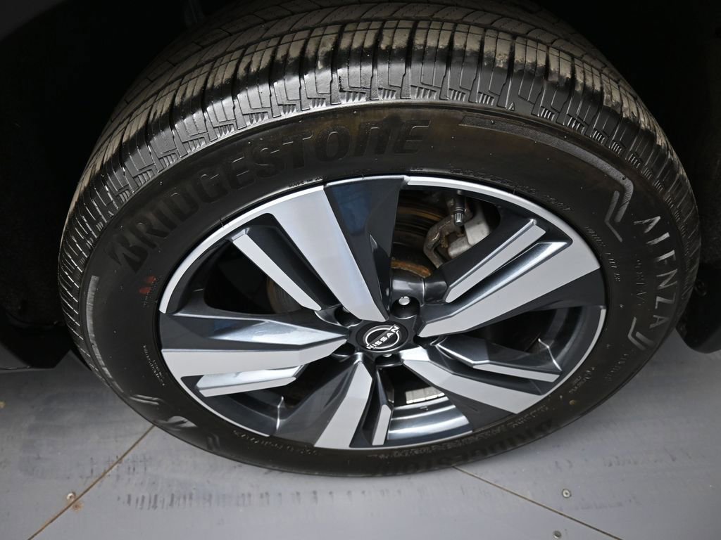 Used 2023 Nissan Rogue SL w/ SL Premium Package image 15