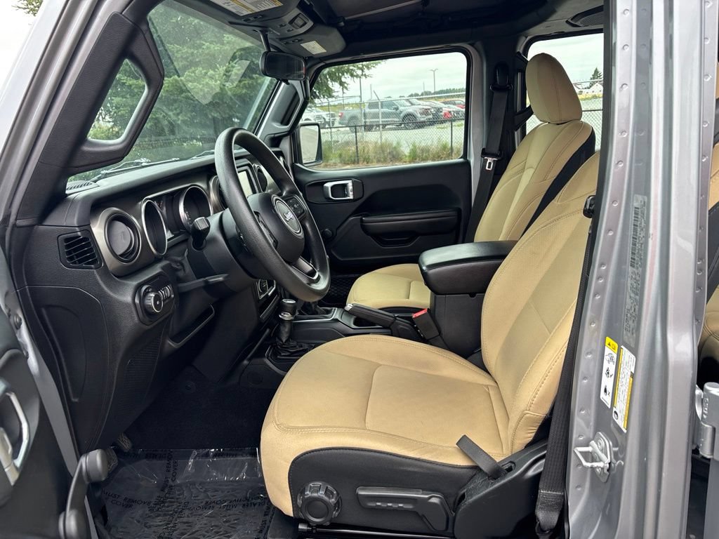 Used 2018 Jeep Wrangler Unlimited Sport AWD/4WD image 12