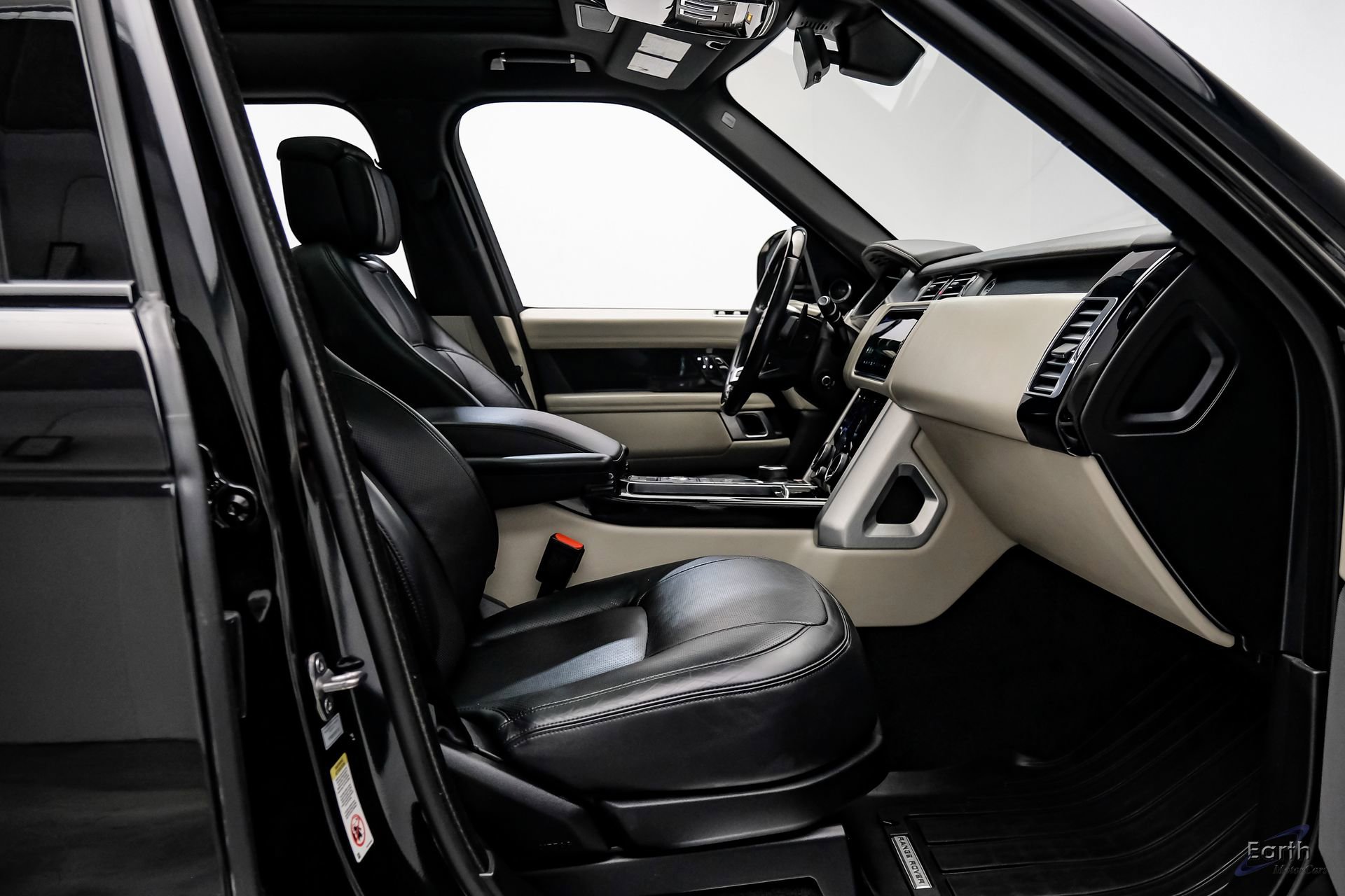 Used 2022 Land Rover Range Rover Westminster Edition image 47