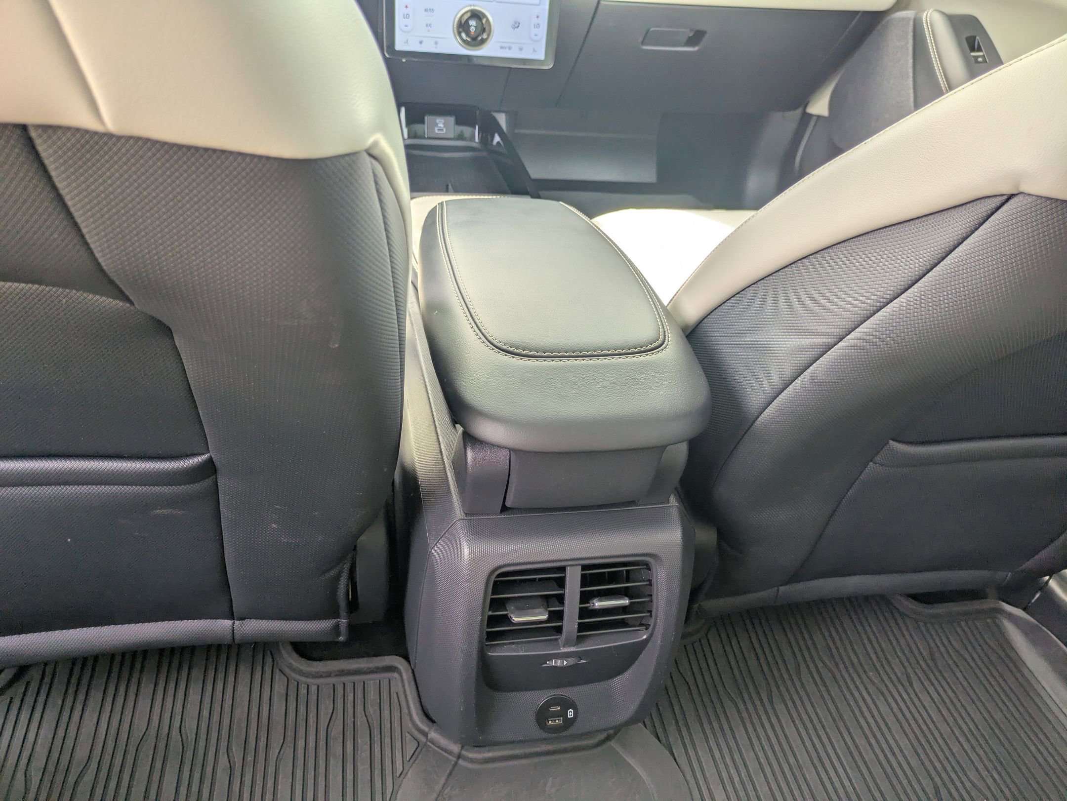 Certified 2022 Ford Mustang Mach-E Premium AWD/4WD image 32