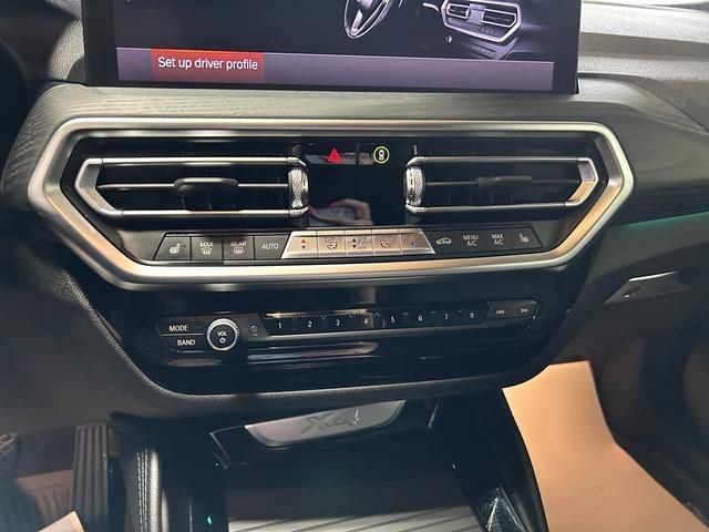 Used 2023 BMW X4 xDrive30i w/ Premium Package image 15