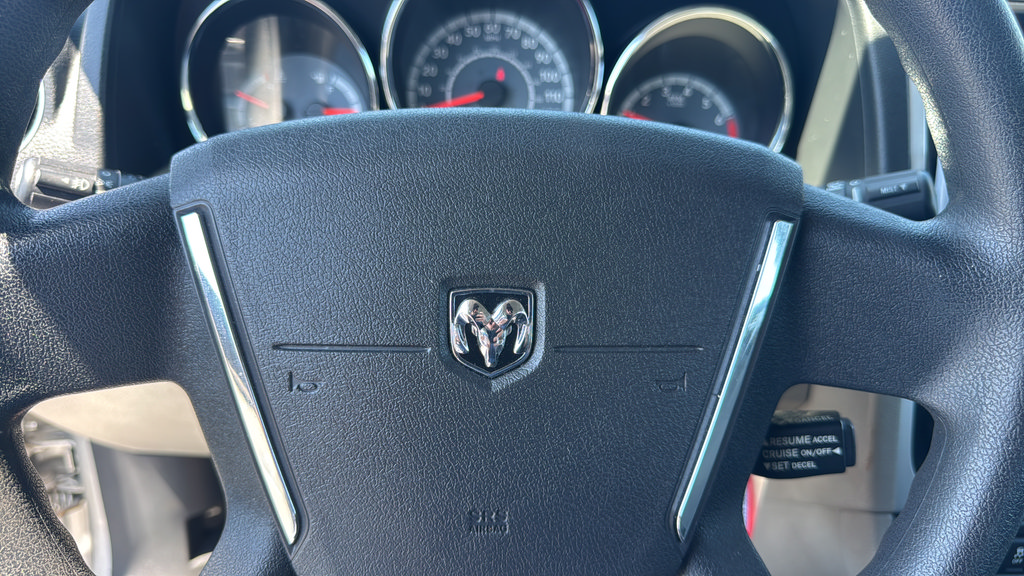 Used 2012 Dodge Caliber SXT FWD image 24