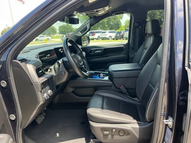Used 2025 Chevrolet Tahoe Premier RWD image 14
