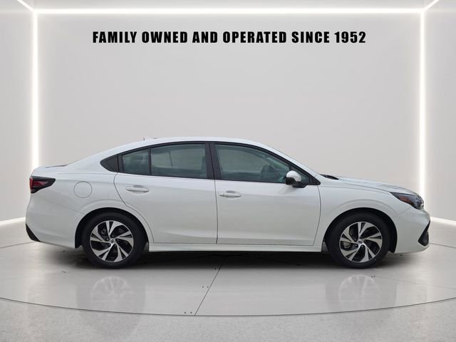 Certified 2025 Subaru Legacy Premium w/ Popular Package #1A image 2